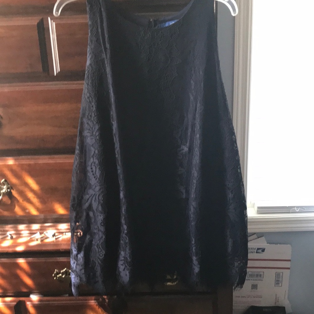APT 9 lace tunic with short sleeves